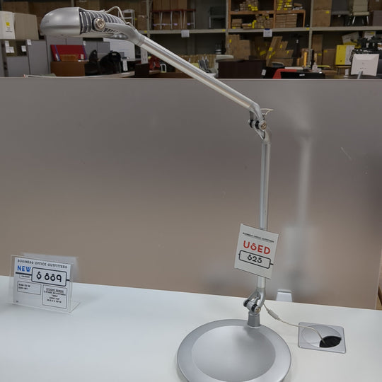 Used Humanscale Ergonomic Lamp - Product Photo 3